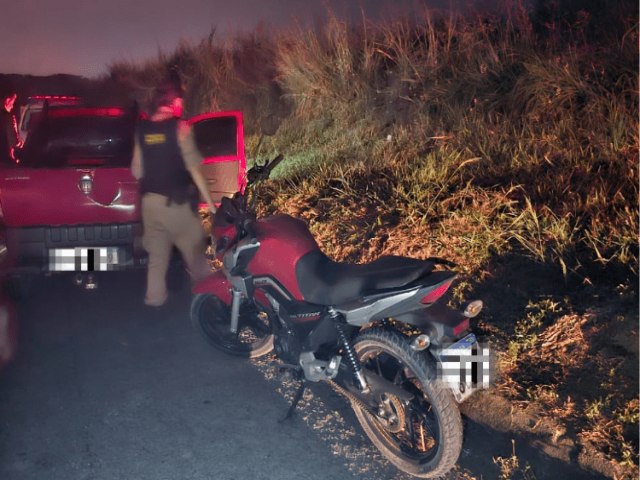 Miradouro - Homens roubam motocicleta em Miradouro, atiram na vtima e so presos pela PM prximo a Muria