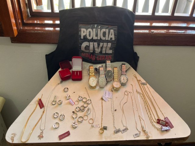 Abre Campo-MG: Polcia Civil recupera joias roubadas em Abre Campo e cumpre mandados em Matip