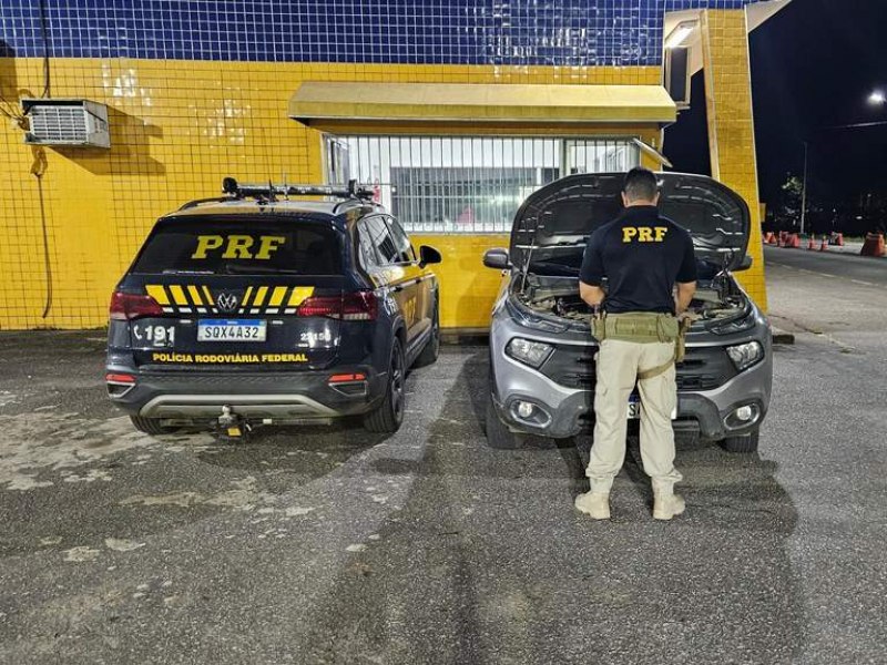 Manhuau-MG: PRF prende motorista embriagado com veculo roubado h mais de 3 anos