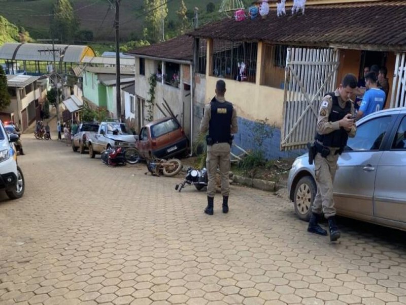 Miradouro-MG: Motorista com sinais de embriaguez causa acidente em Monte Alverne