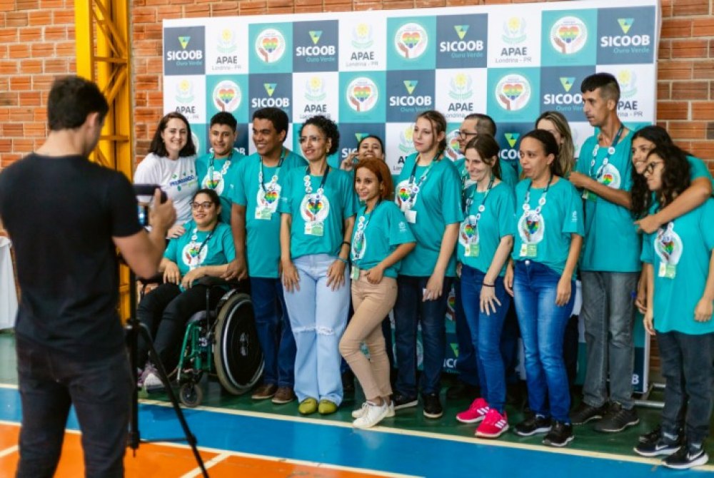 Sicoob cria a primeira cooperativa mirim em uma unidade da APAE