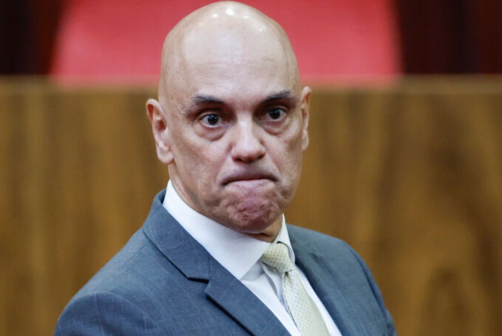 Imagem da Not&iacute;cia Moraes � citado por e-mail em a��o nos EUA e tem 21 dias para apresentar defesa