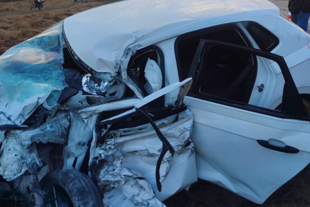 Imagem da Not&iacute;cia Grave acidente na BR-116 deixa um morto e tr�s feridos entre Divino e Fervedouro