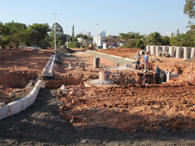 Prefeitura entrega at junho obras de acesso  regio expandida do Centro com a Aldeia