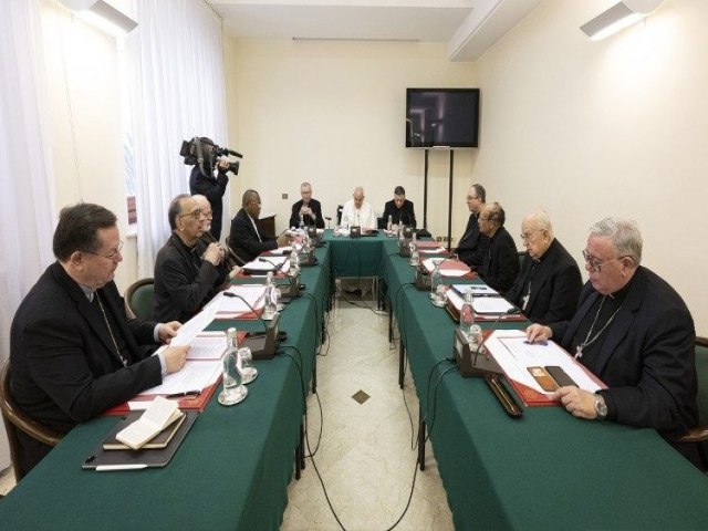 O Papa preside reunio do C9, entre os temas, a dimenso feminina da Igreja