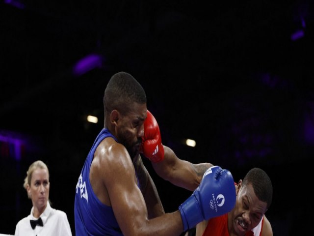 Abner Teixeira  derrotado pelo equatoriano Gilmar Congo Chal no Boxe