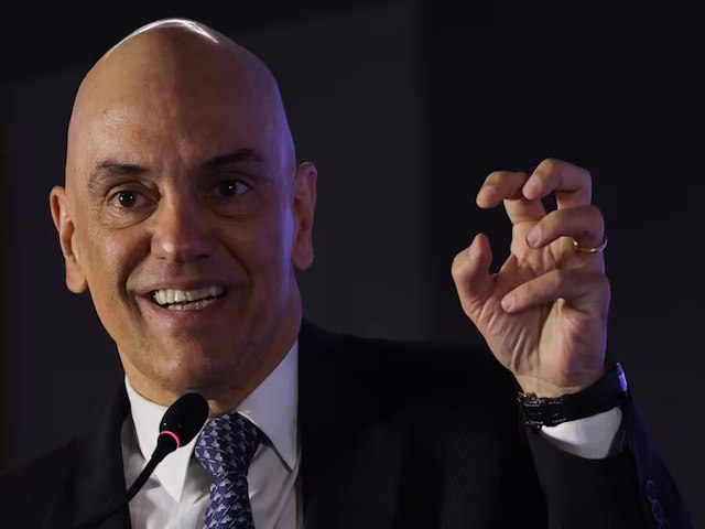 Moraes muda ordem sobre proibir download de VPN, mas mantm multa a quem usar o X