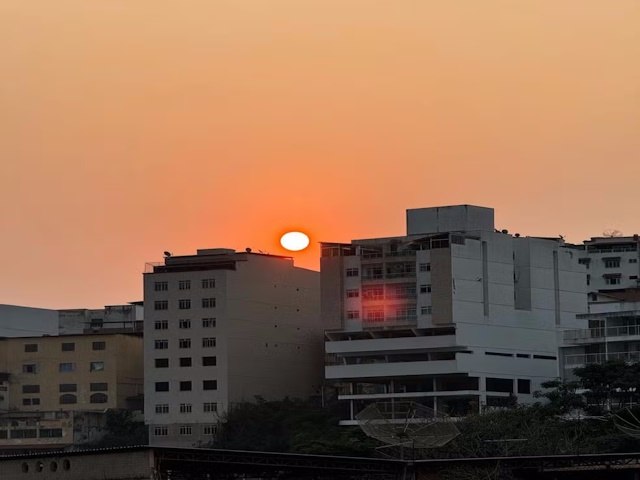 Nvoa toma conta do cu de Juiz de Fora, que volta a ter Sol vermelho