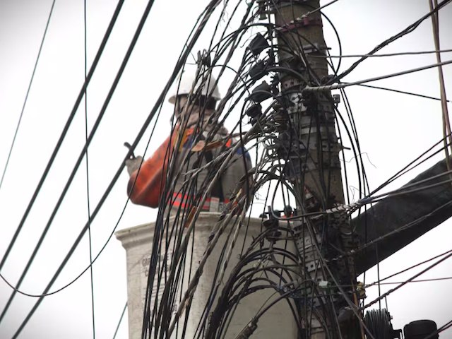 Conta de luz vai ficar mais cara em outubro em meio  seca histrica