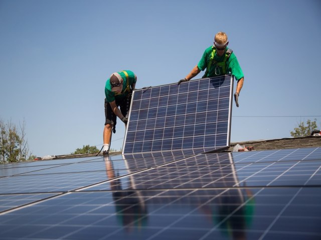 800 mil consumidores geram energia por fonte solar no país