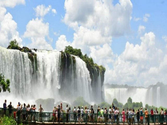 Parque Nacional do Iguaçu recebeu 1.434.308 visitantes de 148 países no ano de 2022