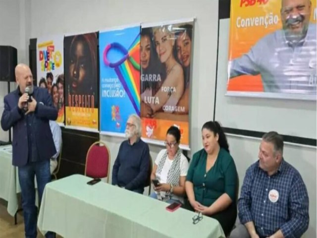 Comunicador Airton Jos oficializado candidato a prefeito de Foz pelo PSB