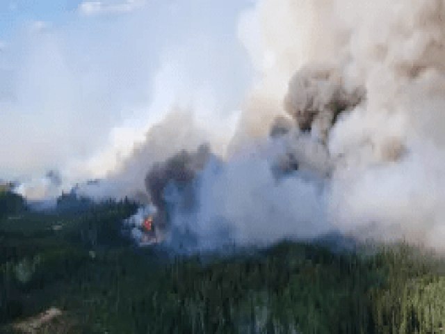 Incndios foram retirada de quase 10 mil pessoas em Quebec, no Canad