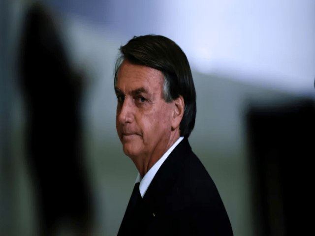 Bolsonaro tem semana decisiva no TSE com julgamento que pode torn-lo inelegvel