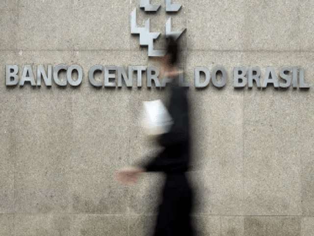 BC deve ?abrir a porta? para queda dos juros em agosto, avalia economista