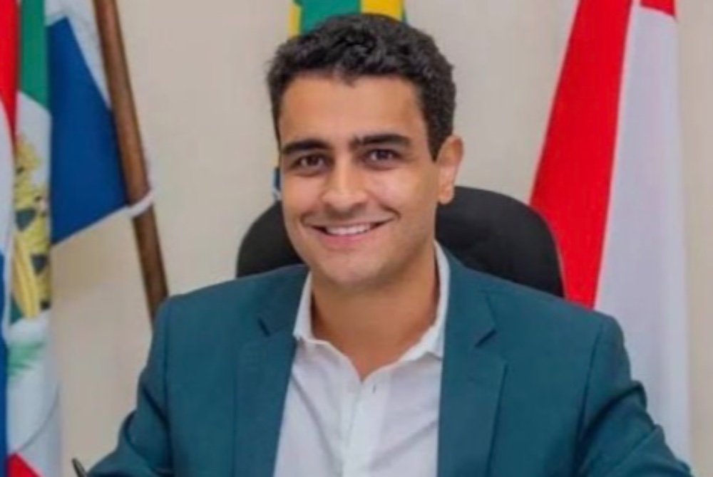Heran�a maldita: Rui Palmeira acusa o ex-prefeito JHC de deixar as finan�as da prefeitura quebradas