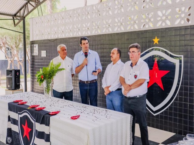 Leo Bezerra refora compromisso da Prefeitura em seguir fortalecendo a parceria com Botafogo-PB  