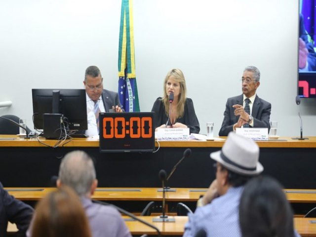 Ministrio do Trabalho defende na Cmara garantias mnimas para motoristas e entregadores de aplicativos  