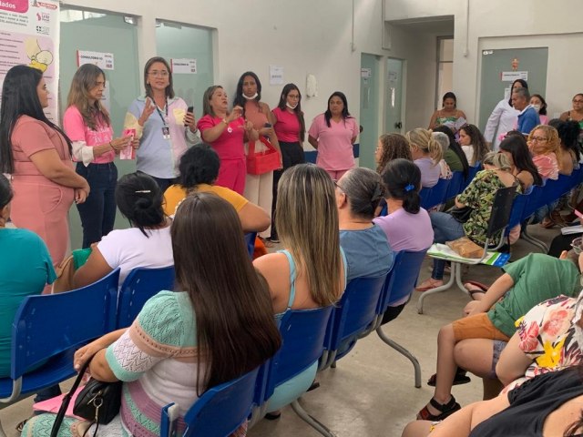 Instituto Cndida Vargas realiza atividade educativa da campanha Outubro Rosa