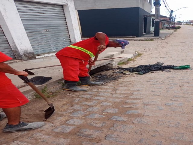 Seinfra d continuidade aos servios de manuteno em 20 bairros da Capital