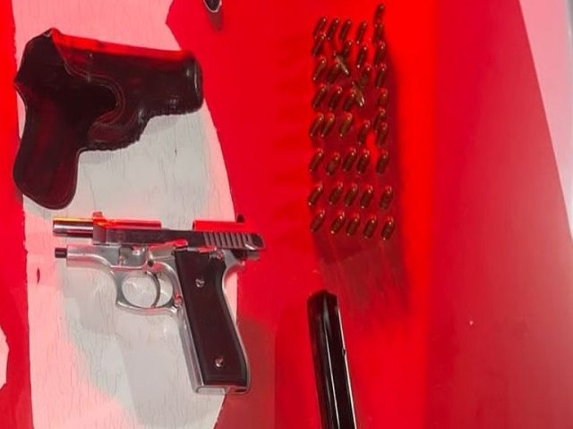 Polcia Militar apreende pistola com acusado que j responde por dois homicdios em Sum