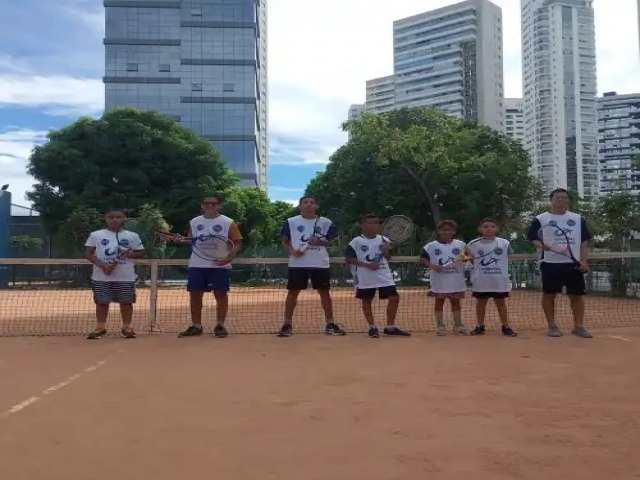 Alunos do Campees do Amanh participam do 1 Festival de Tnis e Beach Tennis nesta sexta-feira