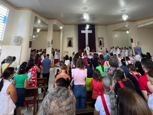 Confira programao de missas no Domingo de Pscoa em Picos