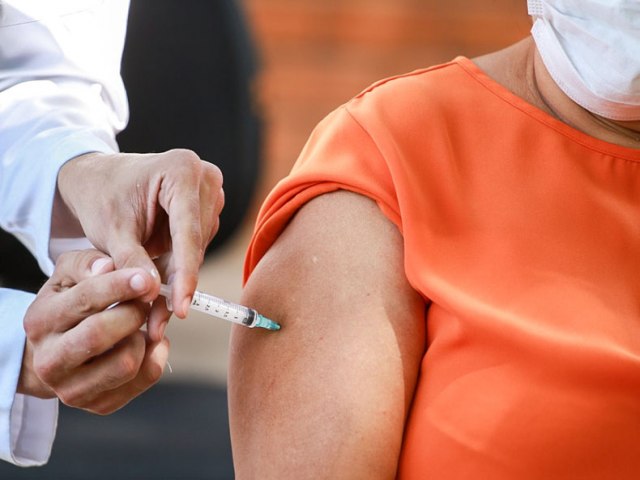 Pessoas com comorbidades so includas na vacinao contra gripe em Picos