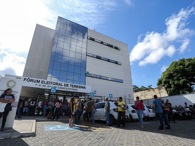 Cartrios eleitorais vo ter horrio estendido no Piau; dia 8 de maio encerra prazo para regularizar ttulo de eleitor