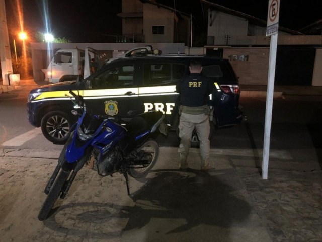 Homem  preso com motocicleta adulterada em Picos