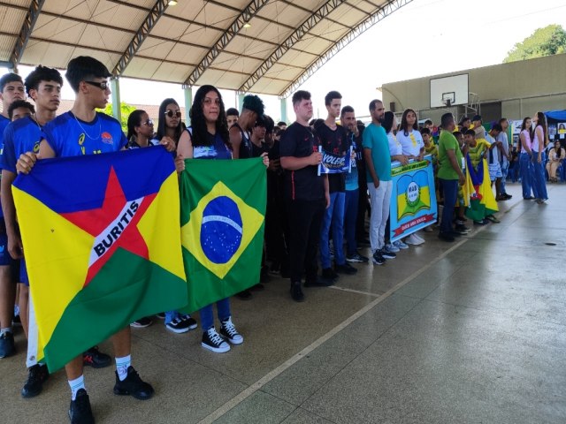 JOGOS ESCOLARES: Abertura da Fase Estadual Juvenil do JOER movimenta estudantes em Buritis Rondnia 