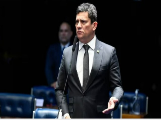 TSE absolve Srgio Moro por unanimidade e no cassa mandato do senador