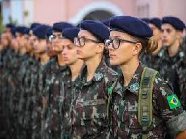 Foras Armadas vo permitir alistamento militar de mulheres em 2025