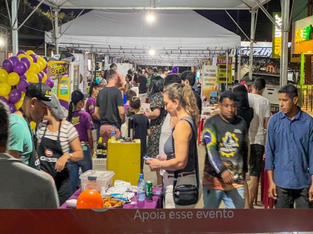 3 edio da Feira ArteAgro terminou neste sbado com show da  Cantora Jainy Ferraz 