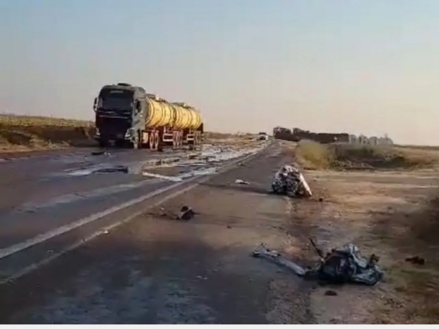 Coliso entre carreta e caminho tanque faz uma vtima fatal na Br-364