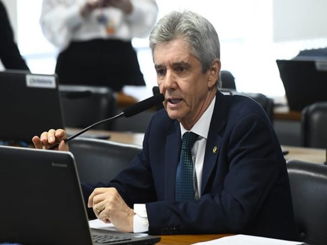 JAIME BAGATTOLI: Senador sugere construo de um programa emergencial de enfrentamento da crise