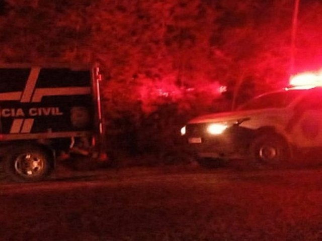 Servidor municipal morre prensado em basculante de caminho em Rondnia