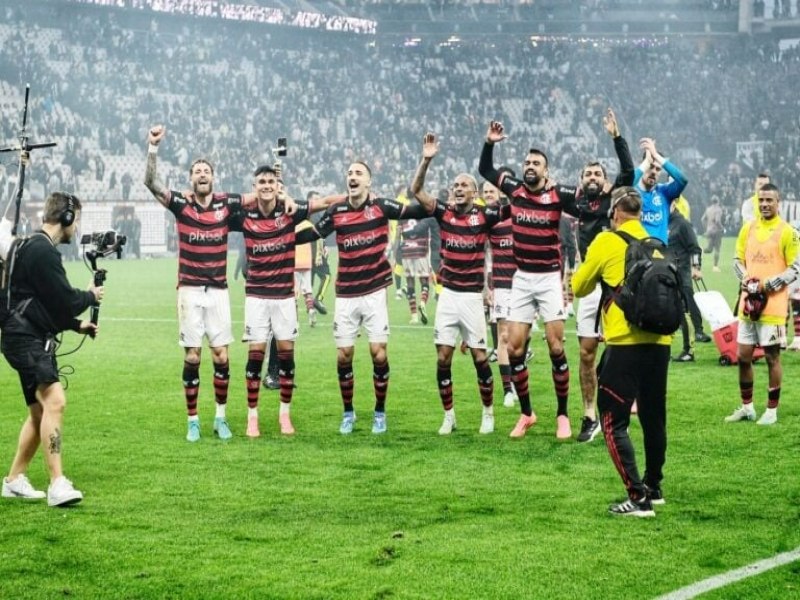 Flamengo empata com Corinthians e garante classificao para final da Copa do Brasil