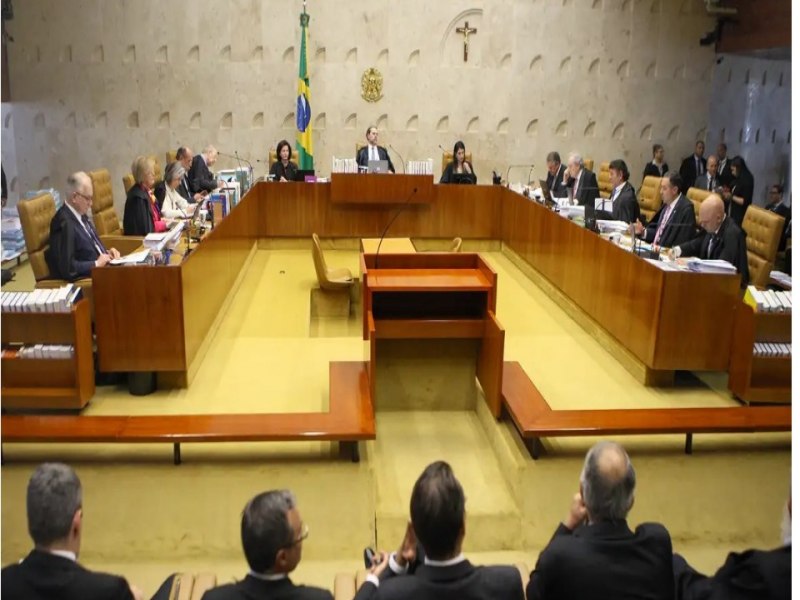 Maioria do STF vota por manter smbolos religiosos em rgos pblicos