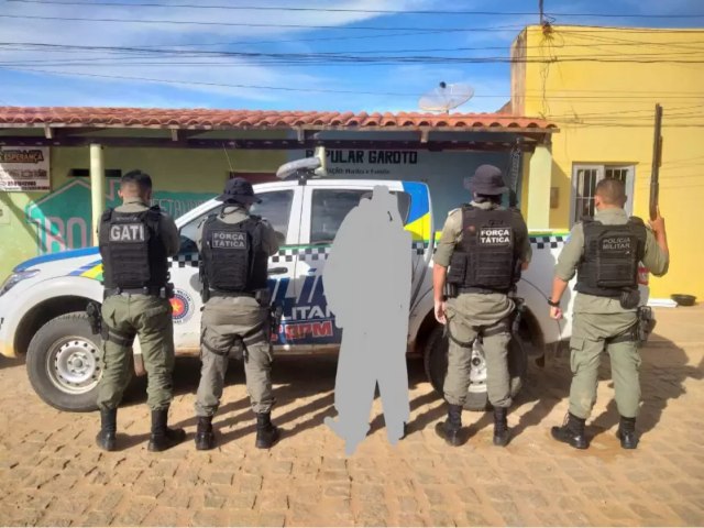 PMPI prende homem foragido de Petrolina em Betania-PI