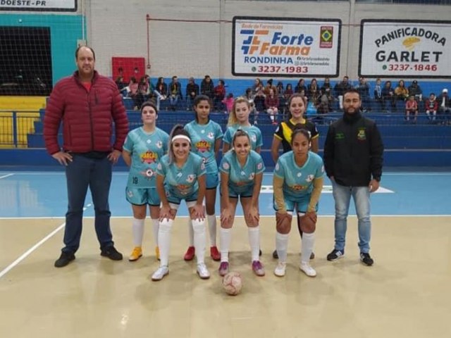 EQUIPE DE FUTSAL FEMININO KUZMINSKI 